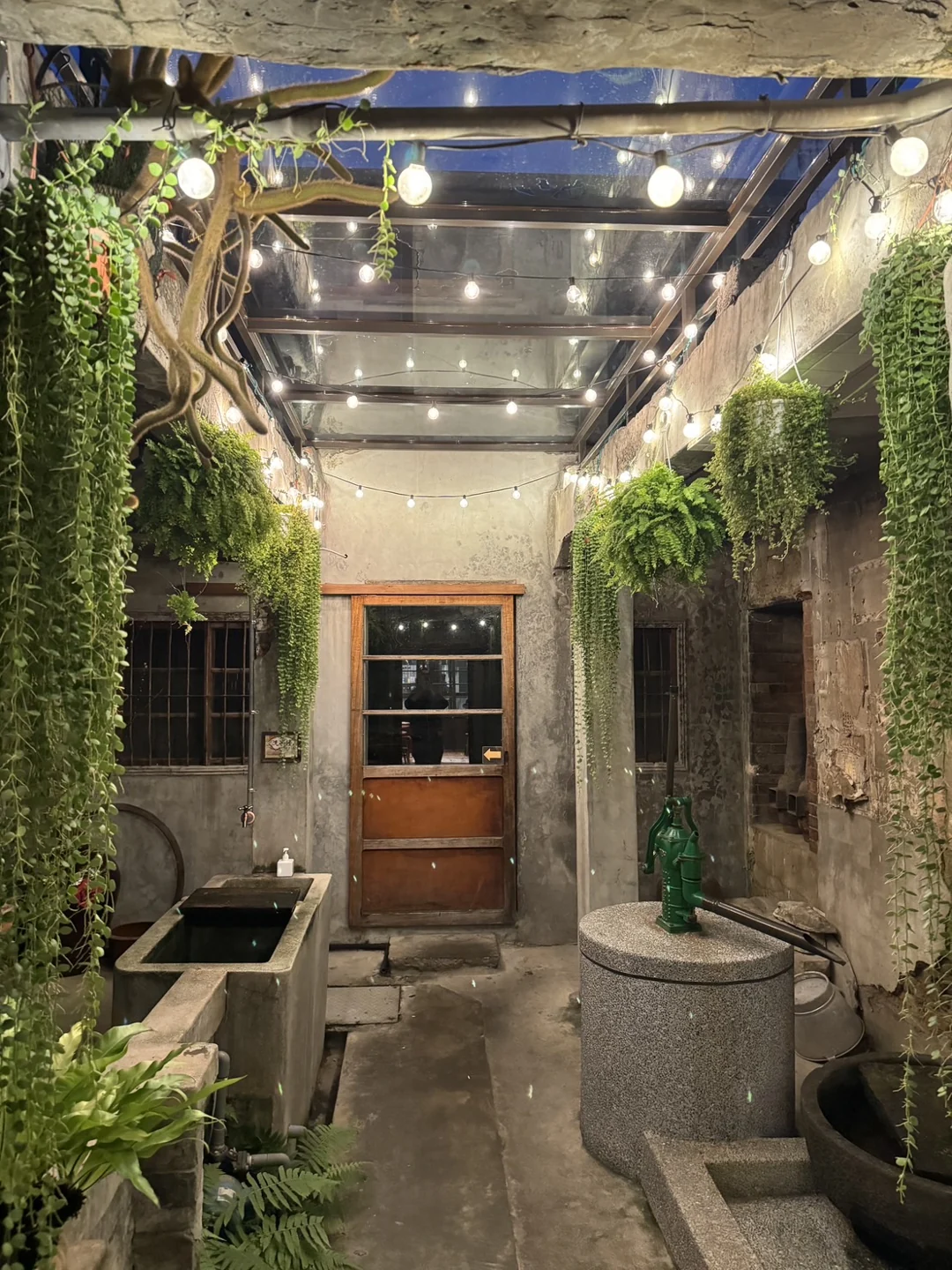 隱灶咖百年老厝餐館